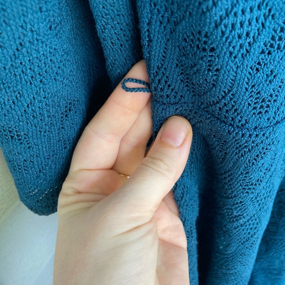 Teal blue dress with lace overlay and 3/4 puff sleeves - Picture 7 of 8